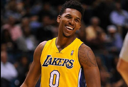 2025中超最佳阵容：蓉城4人入选，法比奥等8名外援在列（2025中超最佳阵容出炉：蓉城4将上榜，法比奥领衔8名外援入选）