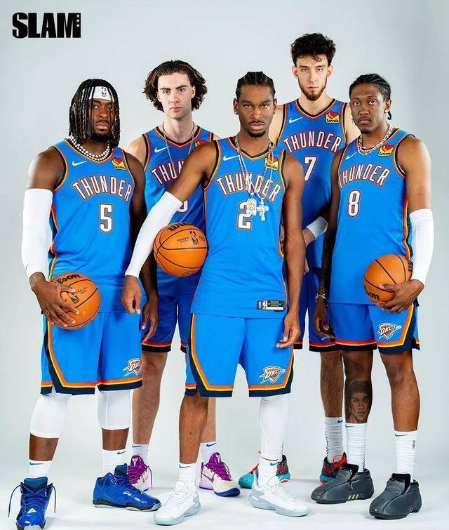 每体：巴萨内部分析过凯恩的情况，双方都不急于采取行动（每体：巴萨已内部评估凯恩动向，双方暂不急于推进）