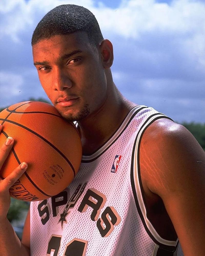 埃迪-豪：乔林顿看起来是腹股沟问题；我们有很多地方要改进（埃迪-豪：乔林顿疑似腹股沟伤势，球队还有不少地方要提升）