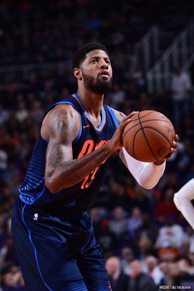 唐斯赛前摸奖杯，夺冠之路充满悬念（唐斯赛前触摸奖杯，冲冠前景扑朔迷离）