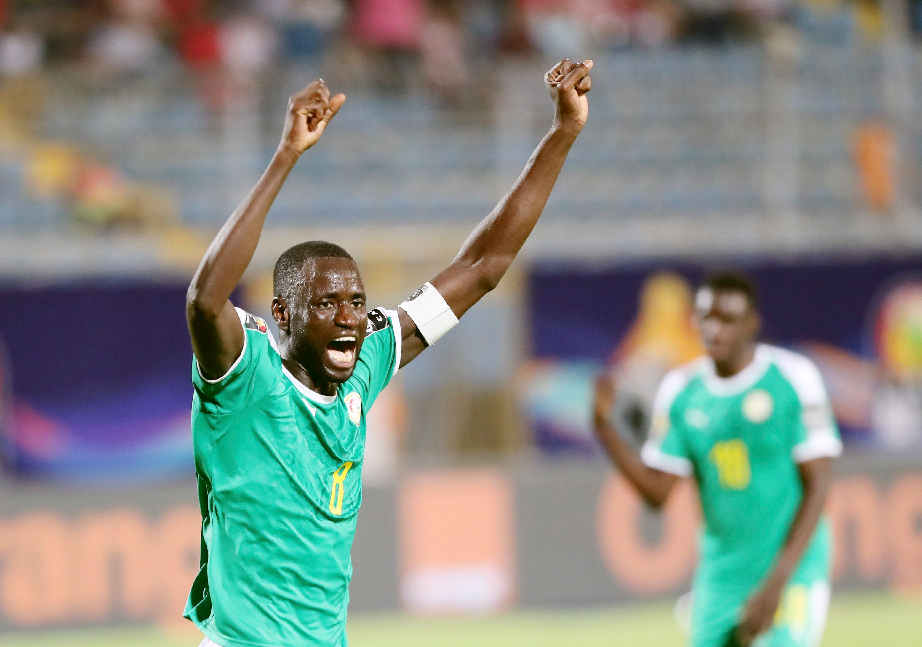 拉齐奥2-0卡利亚里，伊萨克森建功，扎卡尼锁定比分（拉齐奥2-0击败卡利亚里：伊萨克森先开纪录，扎卡尼锁定胜局）