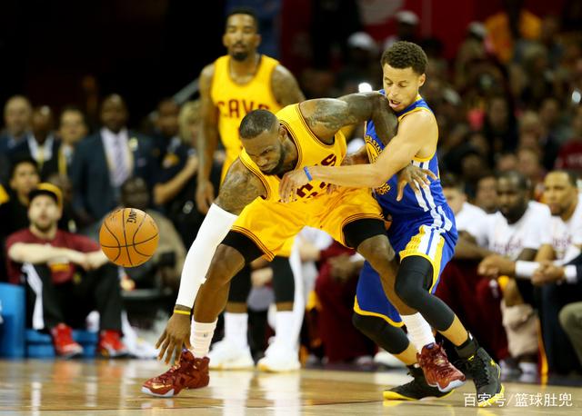 亚冠精英 柔佛VS上海海港赛事比分分析（亚冠对决：柔佛VS上海海港比分解析）