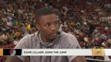 中超：武汉三镇2-0战胜上海申花（中超赛场：武汉三镇2-0力克上海申花）