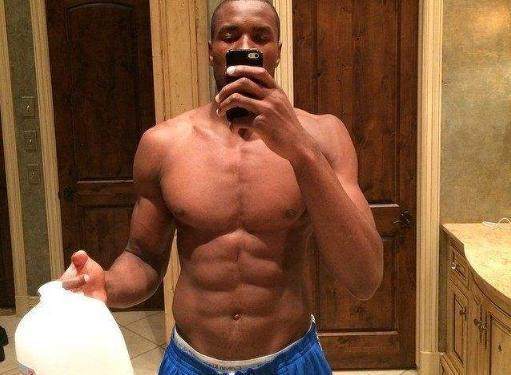 外线手感火热 比赛早早失去悬念（外线准星爆表，比赛提前定局）