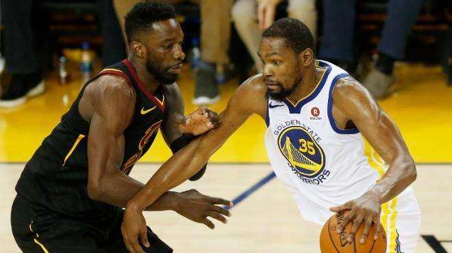 官方：19岁切尔西小将利奥-卡斯尔戴恩租借加盟哈德斯菲尔德（官宣：切尔西19岁新星利奥-卡斯尔戴恩租借赴哈德斯菲尔德）