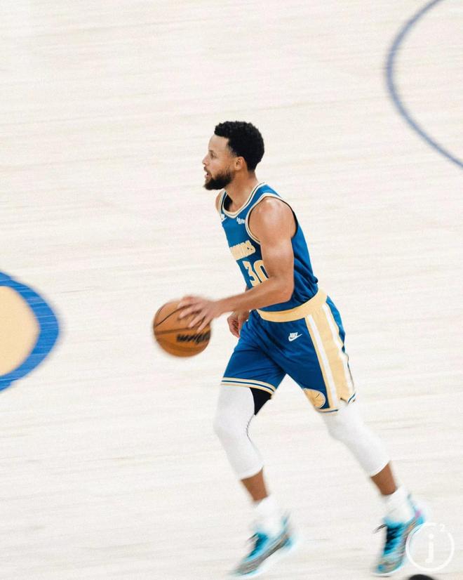 加拿大主帅：加拿大有机会拿小组第一；若能对阵意大利会很好（加拿大主帅看好球队争夺小组第一，期待与意大利过招）