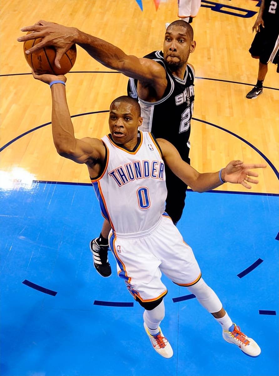 川超联赛首次出现熔断，成都66分钟8-0巴中直接结束比赛（川超联赛首现熔断机制：成都66分钟8比0巴中，比赛提前结束）